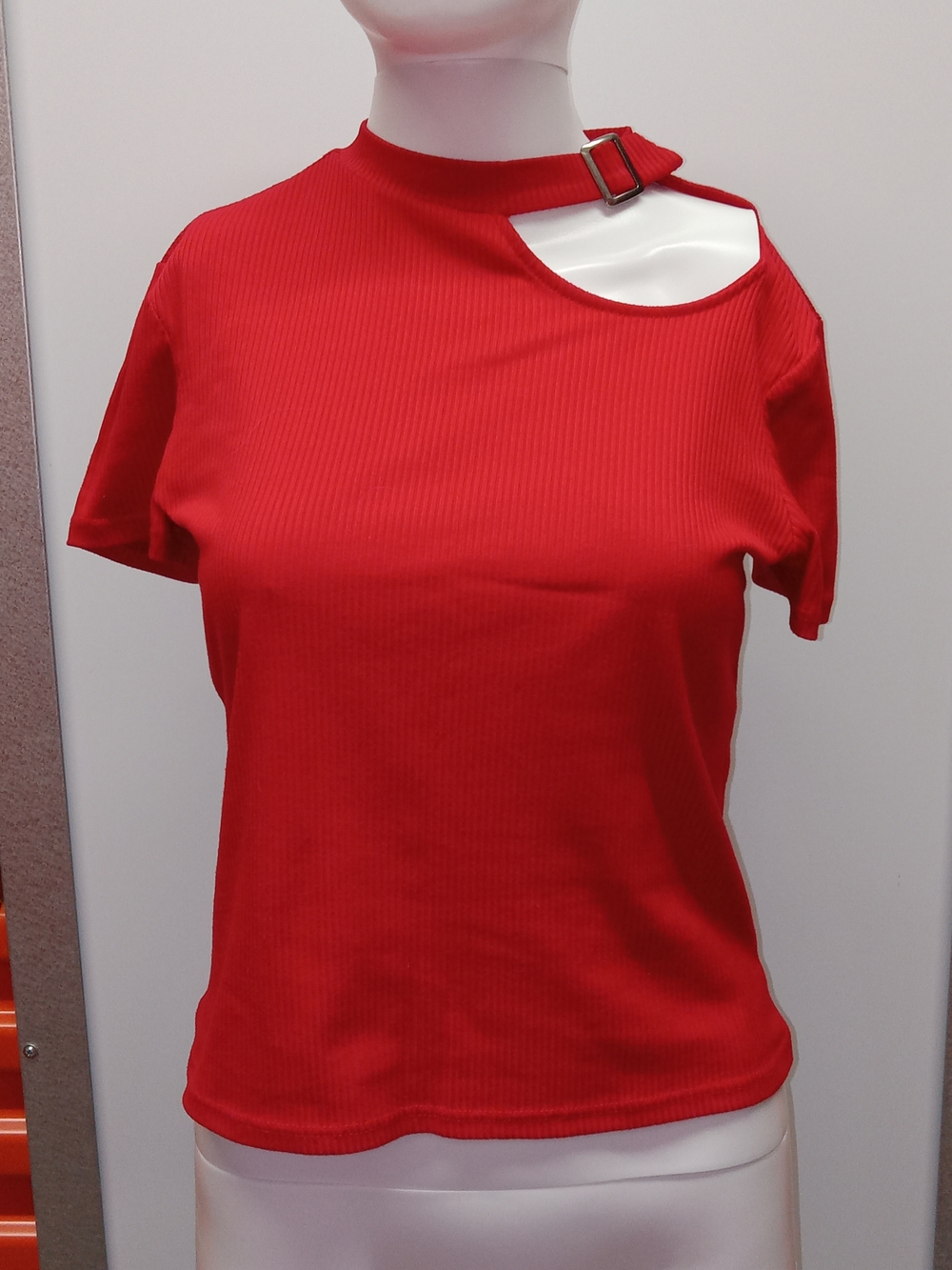 Red Buckle-Accent Ribbed Tee